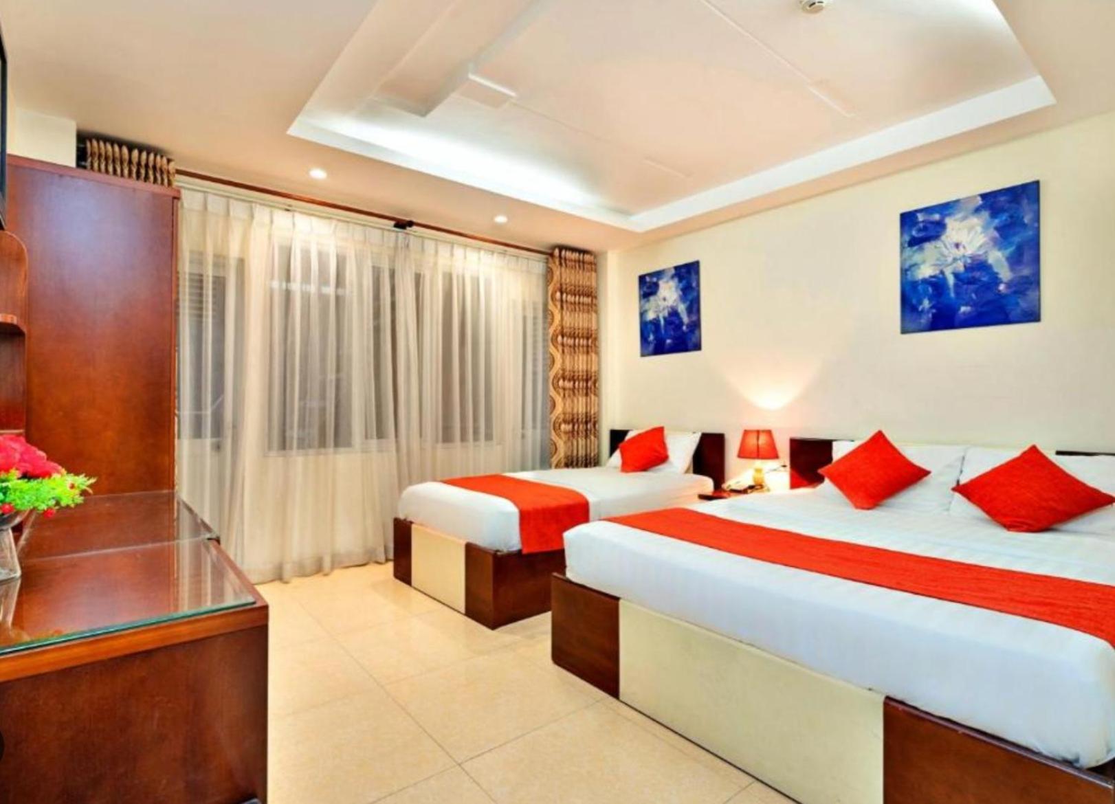 Empress Madani Palace Hotel Surrey Exterior photo
